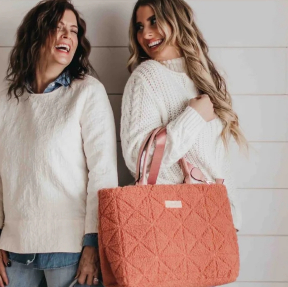 Saylor‎ Sherpa Tote  Bag (PS) Pretty Simple